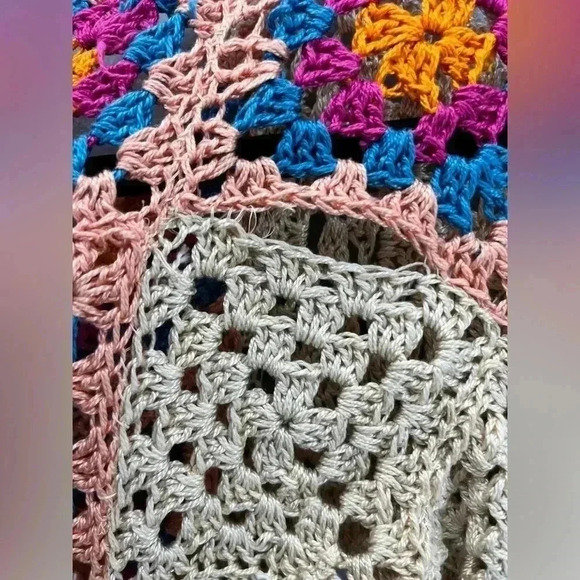 Handmade Granny Square Sweater Open knit V neck pullover - Picture 4 of 7